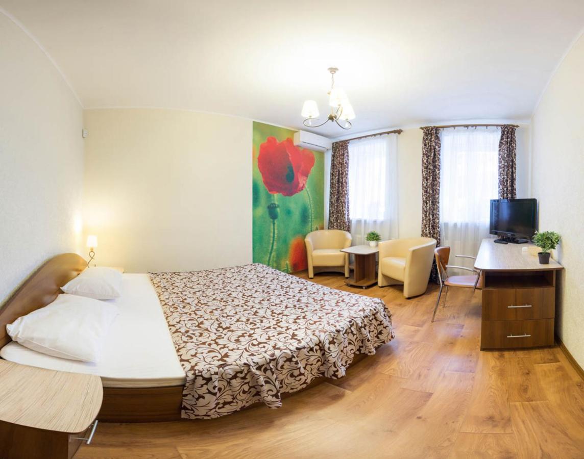 Excellent Studio Apartment In The Center - Kravtsova Lane 13B Kharkiv Eksteriør bilde