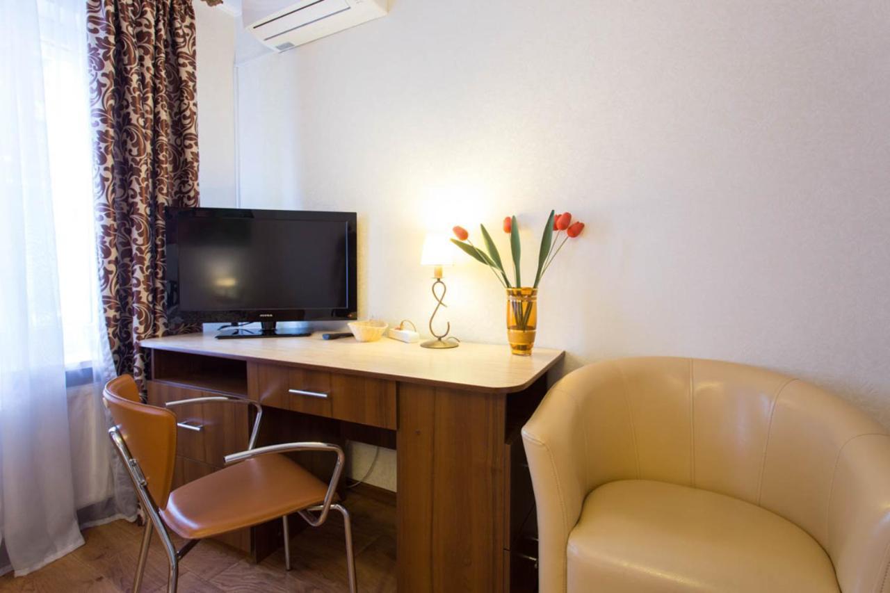 Excellent Studio Apartment In The Center - Kravtsova Lane 13B Kharkiv Eksteriør bilde