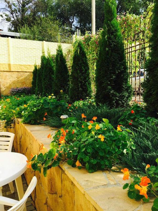 Excellent Studio Apartment In The Center - Kravtsova Lane 13B Kharkiv Eksteriør bilde